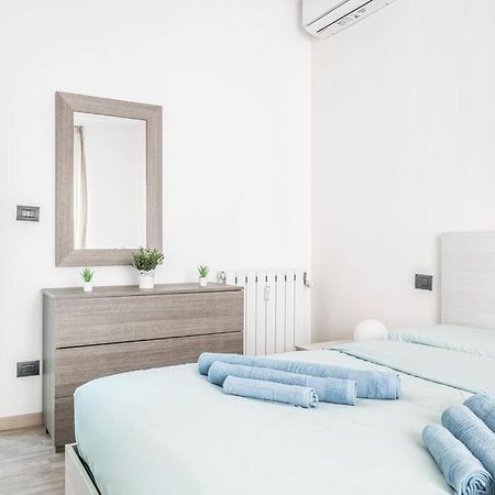 Artistic House Navigli-Duomo Netflix & Design Apartamento Milão Exterior foto