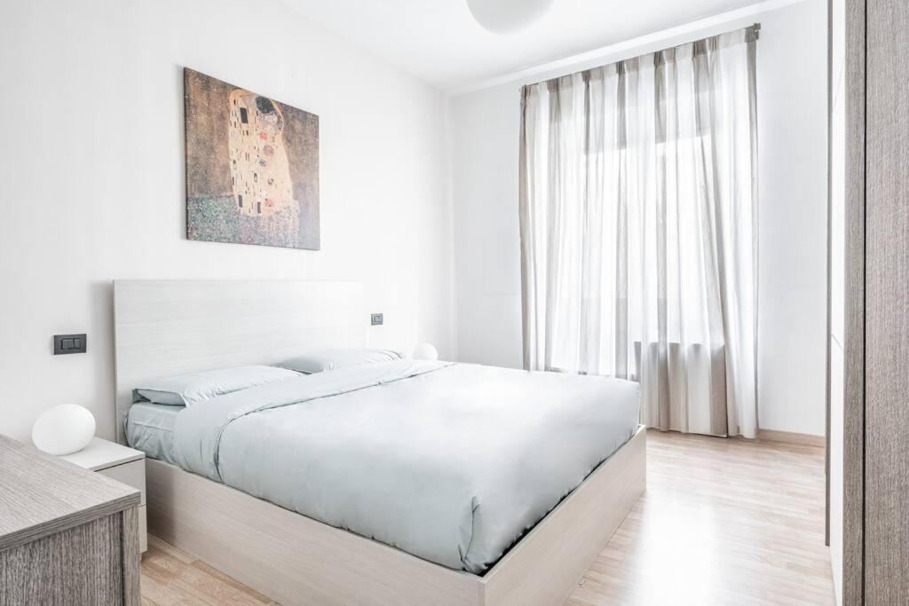 Artistic House Navigli-Duomo Netflix & Design Apartamento Milão Exterior foto
