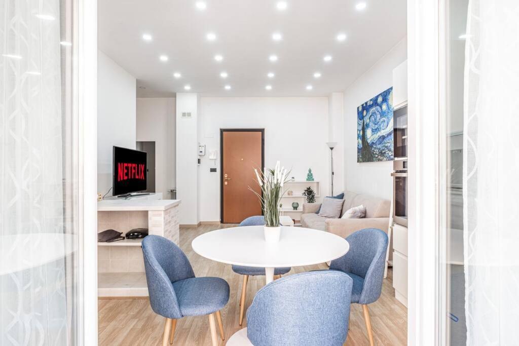 Artistic House Navigli-Duomo Netflix & Design Apartamento Milão Exterior foto